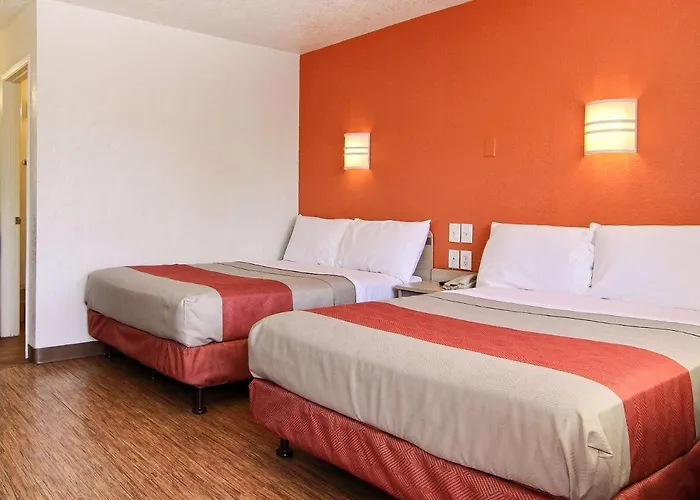 Motel 6-San Ysidro, Ca - San Diego - Border