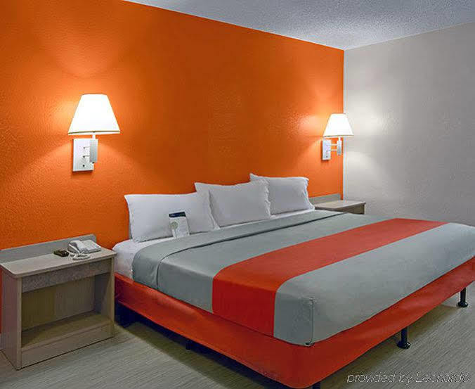 6-san Ysidro, Ca - - Border Hotel San Diego