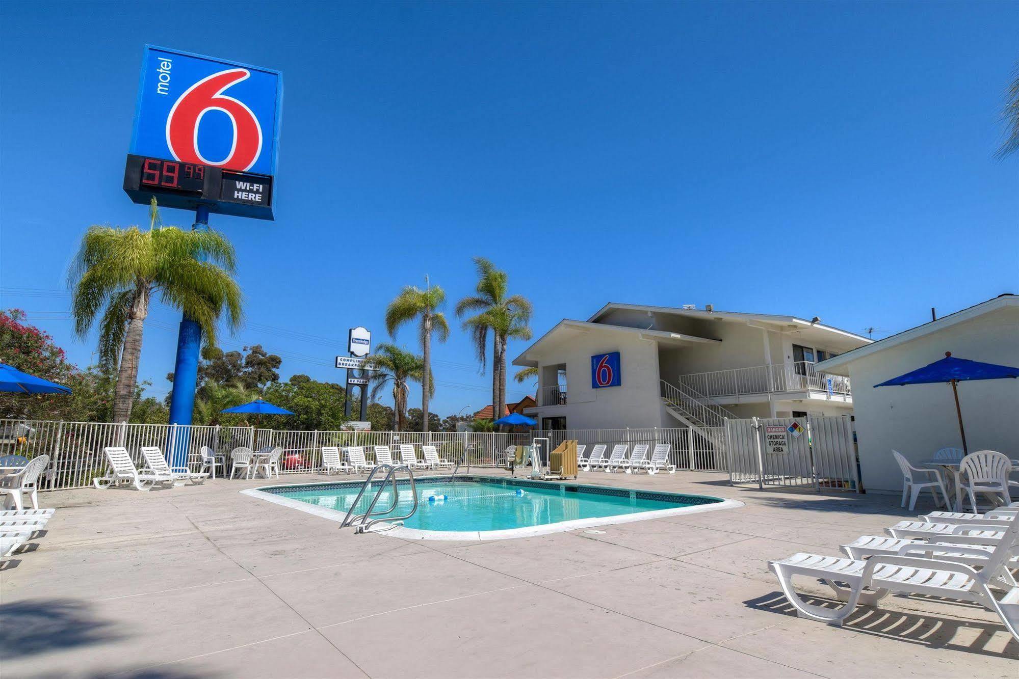 Hotel 6-san Ysidro, Ca - - Border 2*