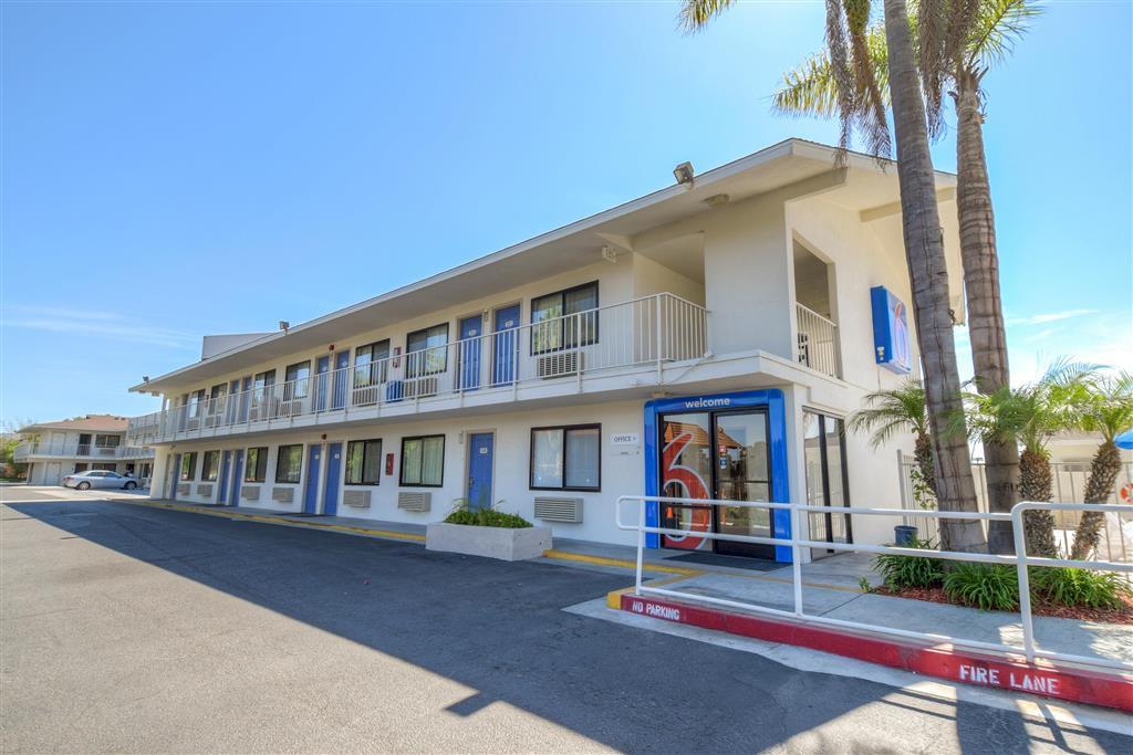 6-san Ysidro, Ca - - Border 3* San Diego